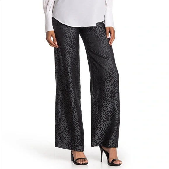 NWT.  Equipment Silk Wide Leg Pants. Very sexy and feminine silk fabric! - Picture 4 of 8